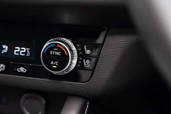 2025 Mitsubishi Outlander Exceed ZM