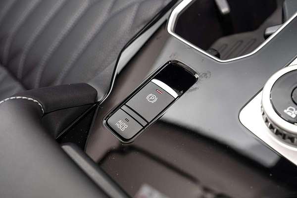 2025 Mitsubishi Outlander Exceed ZM