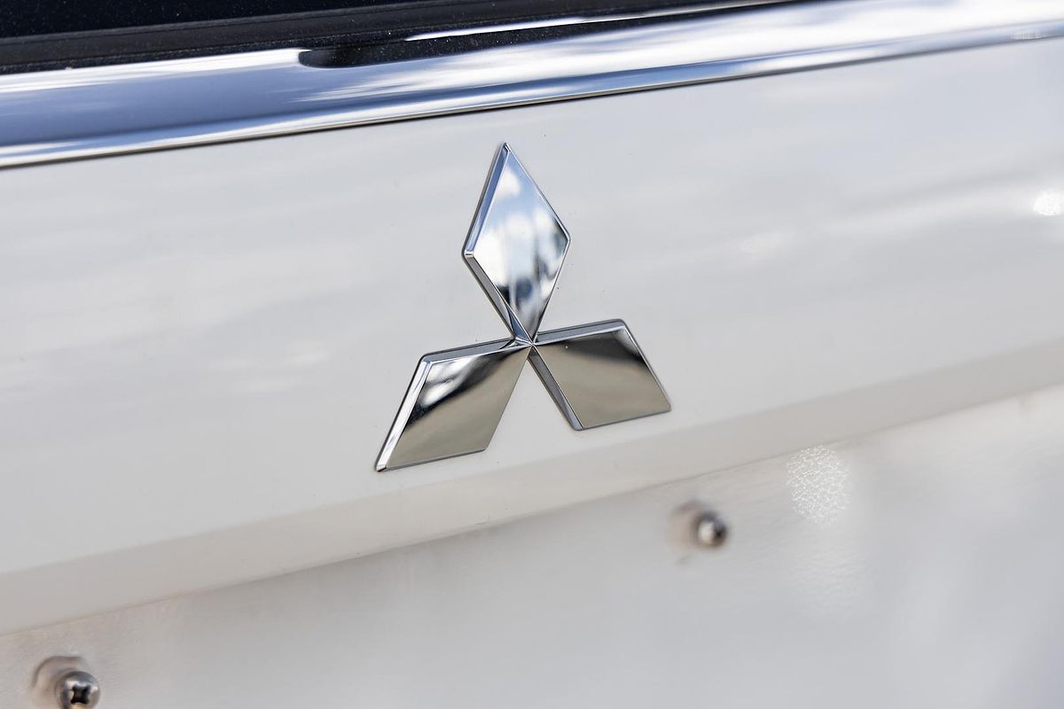 2016 Mitsubishi Outlander XLS ZK