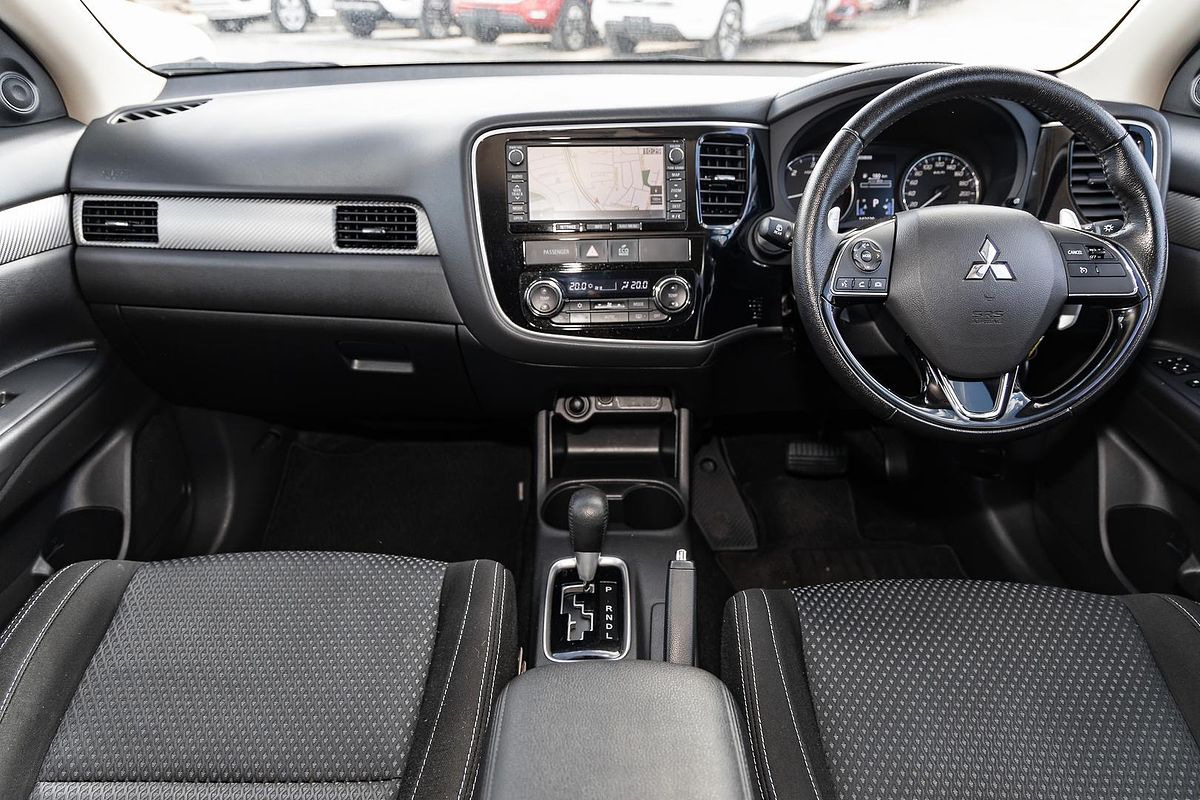 2016 Mitsubishi Outlander XLS ZK