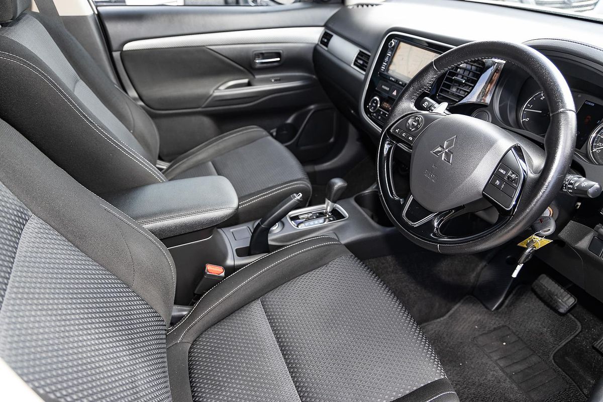 2016 Mitsubishi Outlander XLS ZK
