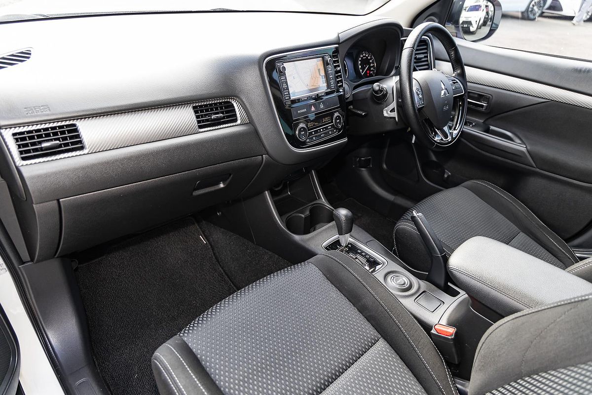 2016 Mitsubishi Outlander XLS ZK