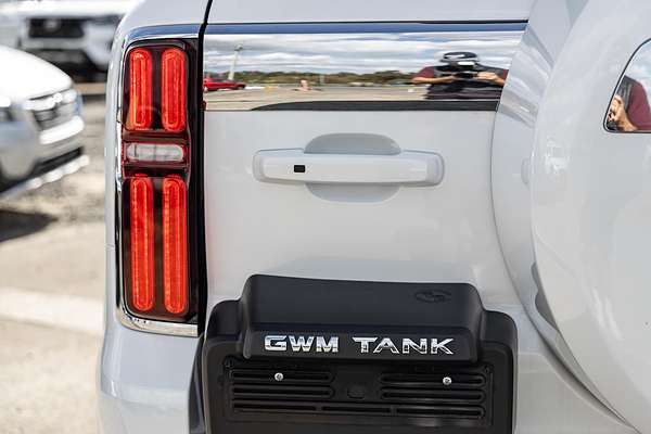 2024 GWM Tank 500 Lux Hybrid P03