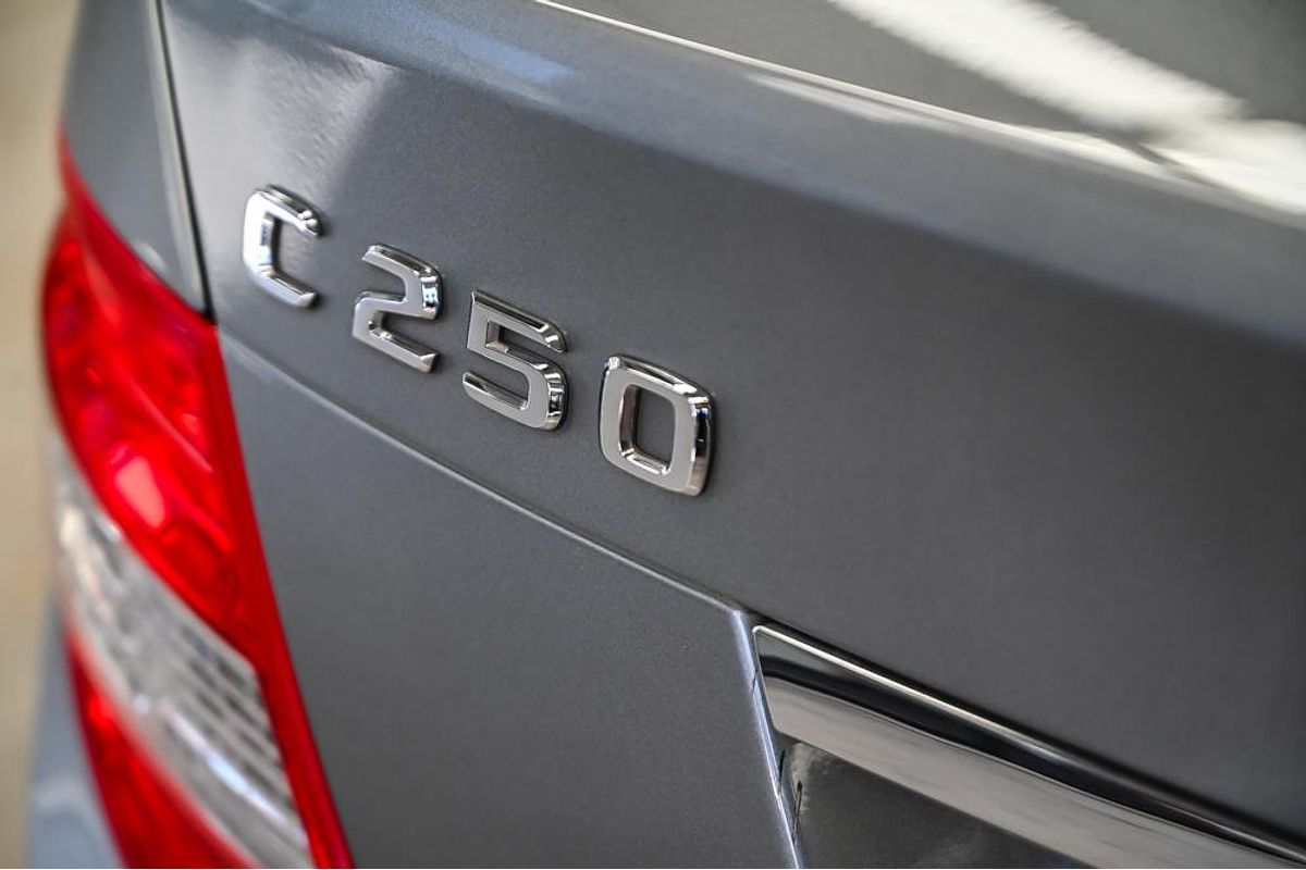 2011 Mercedes-Benz C-Class C250 BlueEFFICIENCY Avantgarde W204