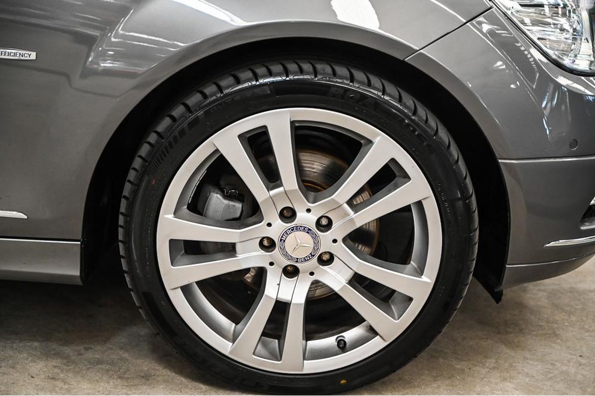 2011 Mercedes-Benz C-Class C250 BlueEFFICIENCY Avantgarde W204