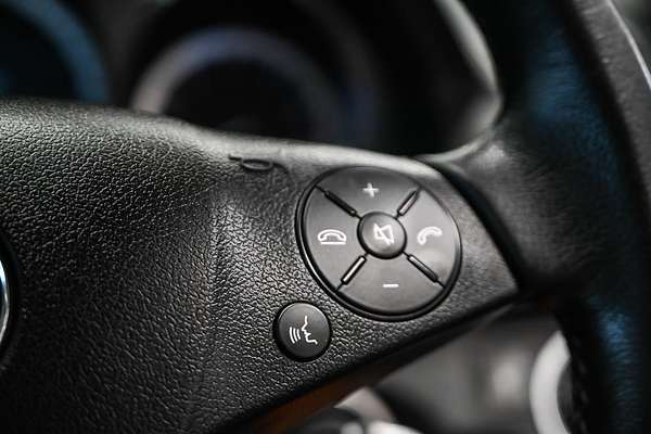 2011 Mercedes-Benz C-Class C250 BlueEFFICIENCY Avantgarde W204