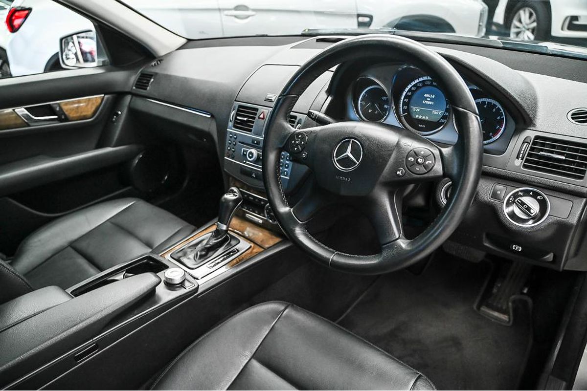 2011 Mercedes-Benz C-Class C250 BlueEFFICIENCY Avantgarde W204