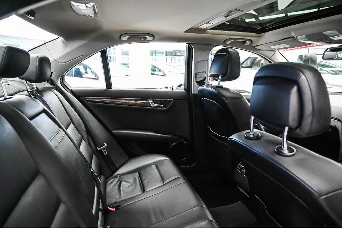 2011 Mercedes-Benz C-Class C250 BlueEFFICIENCY Avantgarde W204