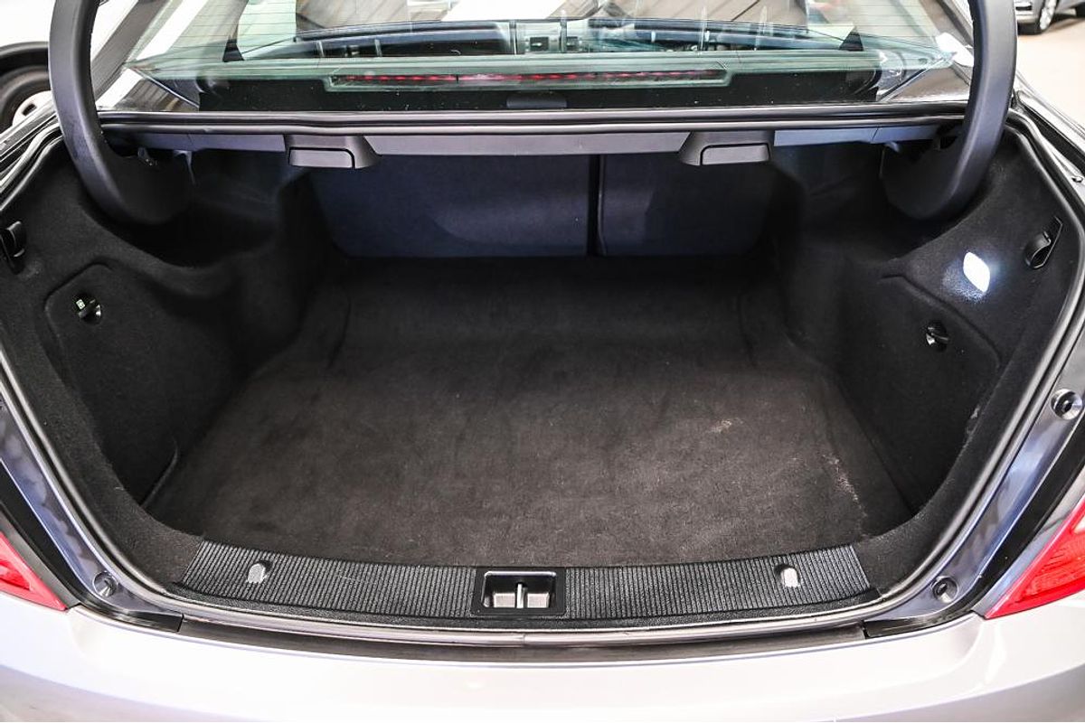 2011 Mercedes-Benz C-Class C250 BlueEFFICIENCY Avantgarde W204