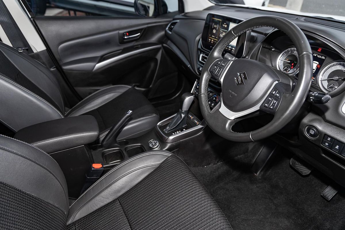 2023 Suzuki S-Cross ALLGRIP Prestige JYB