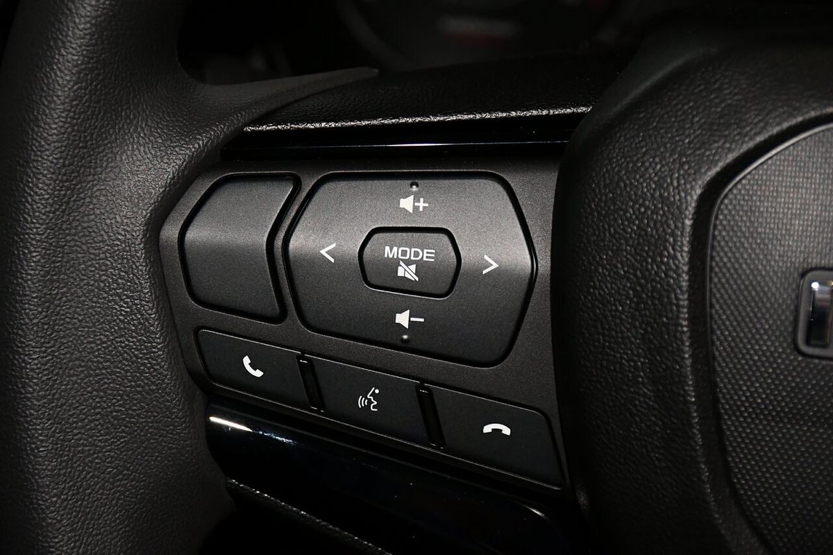 2025 Isuzu D-MAX X-RIDER 4X4