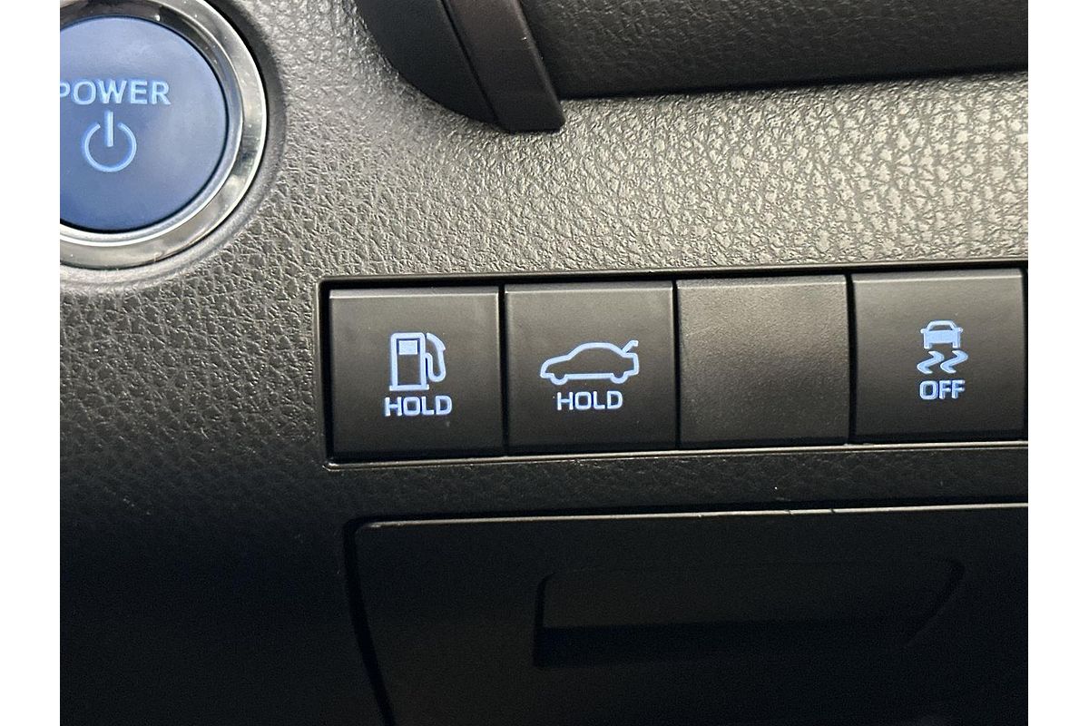 2024 Toyota Camry Ascent AXVH70R