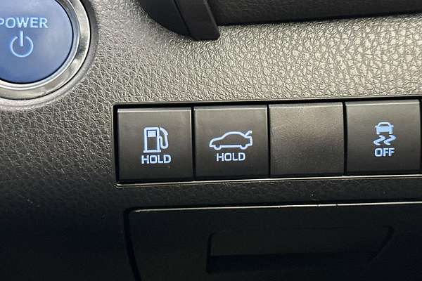 2024 Toyota Camry Ascent AXVH70R