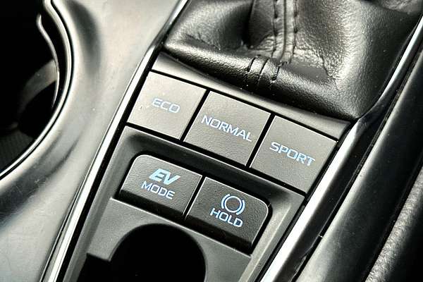 2021 Toyota Camry Ascent AXVH70R