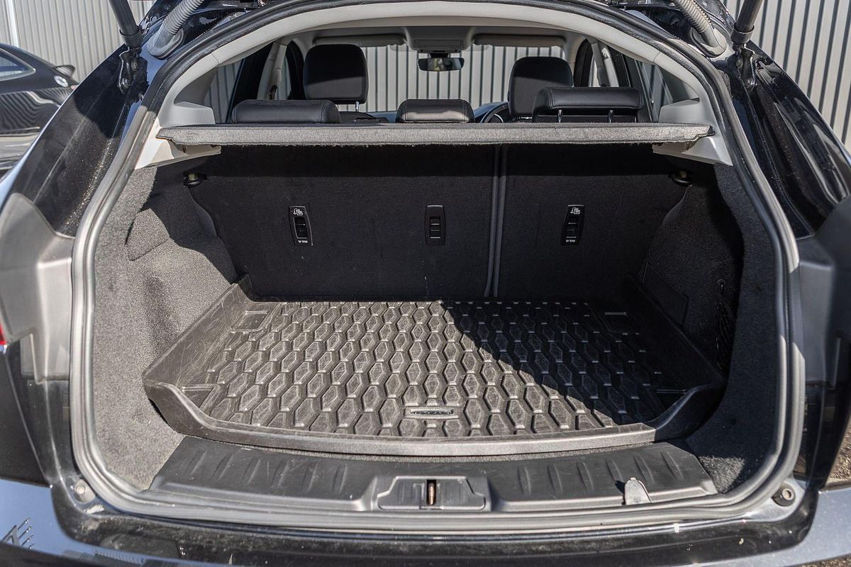 2019 Jaguar E-PACE P200 SE X540