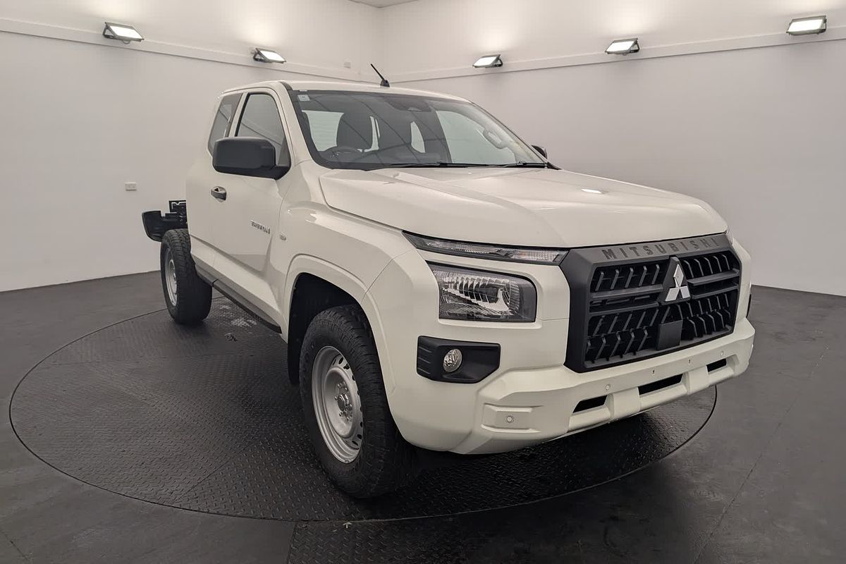 2025 Mitsubishi MV4W30
