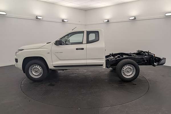 2025 Mitsubishi MV4W30
