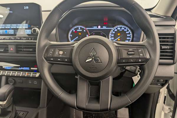 2025 Mitsubishi MV4W30