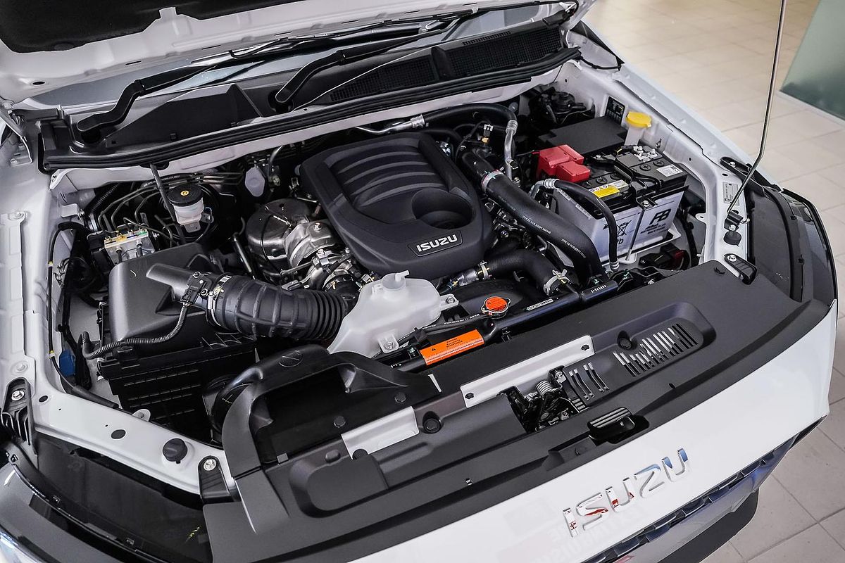2025 Isuzu MU-X LS-M
