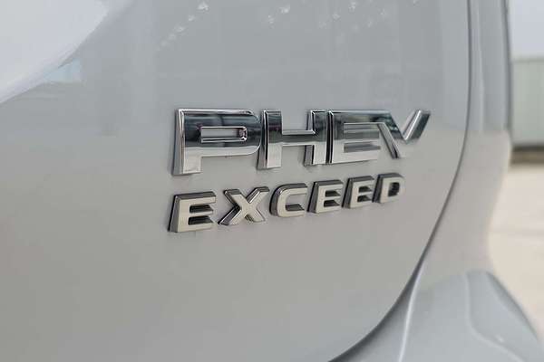 2025 Mitsubishi Outlander PHEV Exceed Tourer ZM