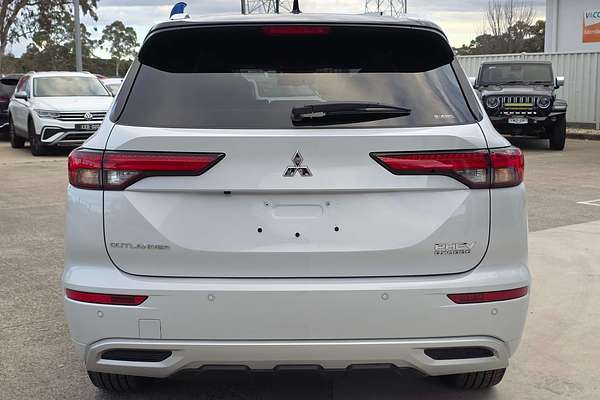 2025 Mitsubishi Outlander PHEV Exceed Tourer ZM