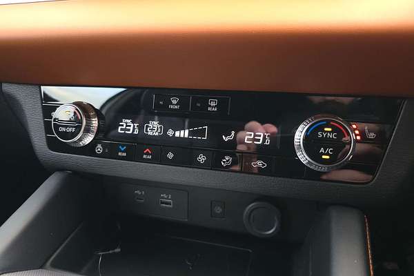 2025 Mitsubishi Outlander PHEV Exceed Tourer ZM