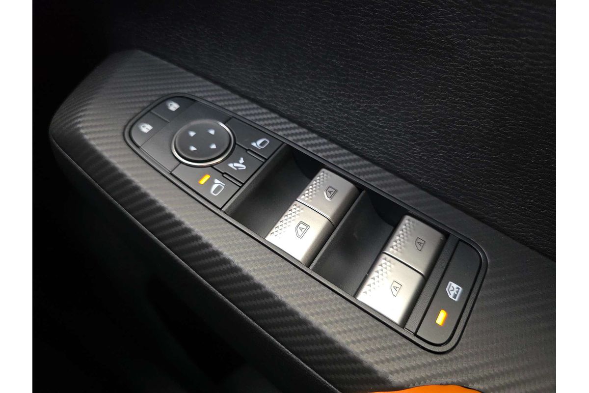 2025 Mitsubishi Outlander PHEV Exceed Tourer ZM