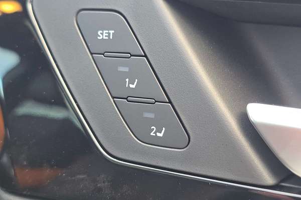 2025 Mitsubishi Outlander PHEV Exceed Tourer ZM