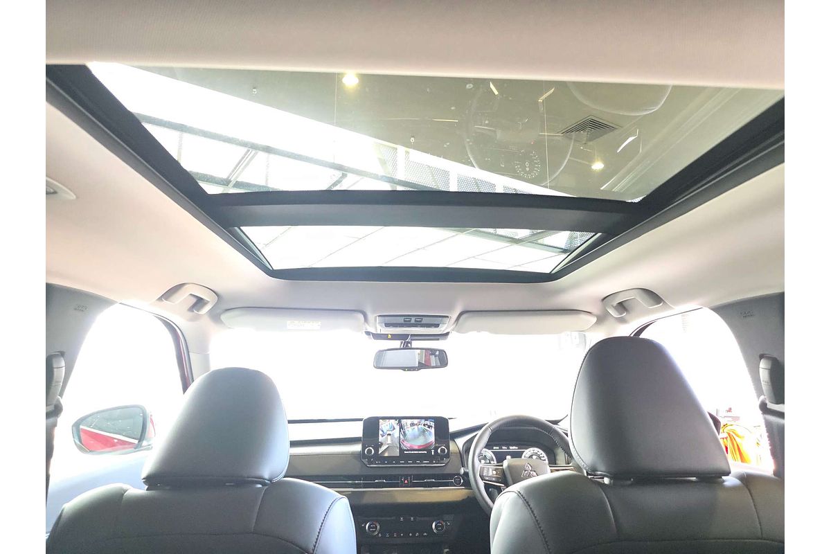 2025 Mitsubishi Outlander PHEV Exceed ZM