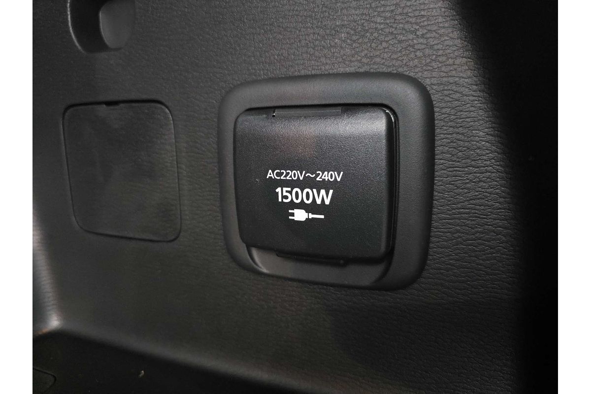 2025 Mitsubishi Outlander PHEV Exceed ZM