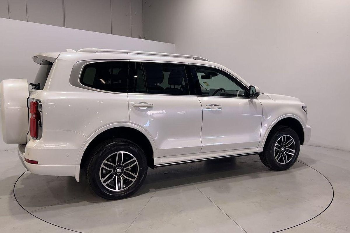2025 GWM Tank 500 Ultra Hybrid P03