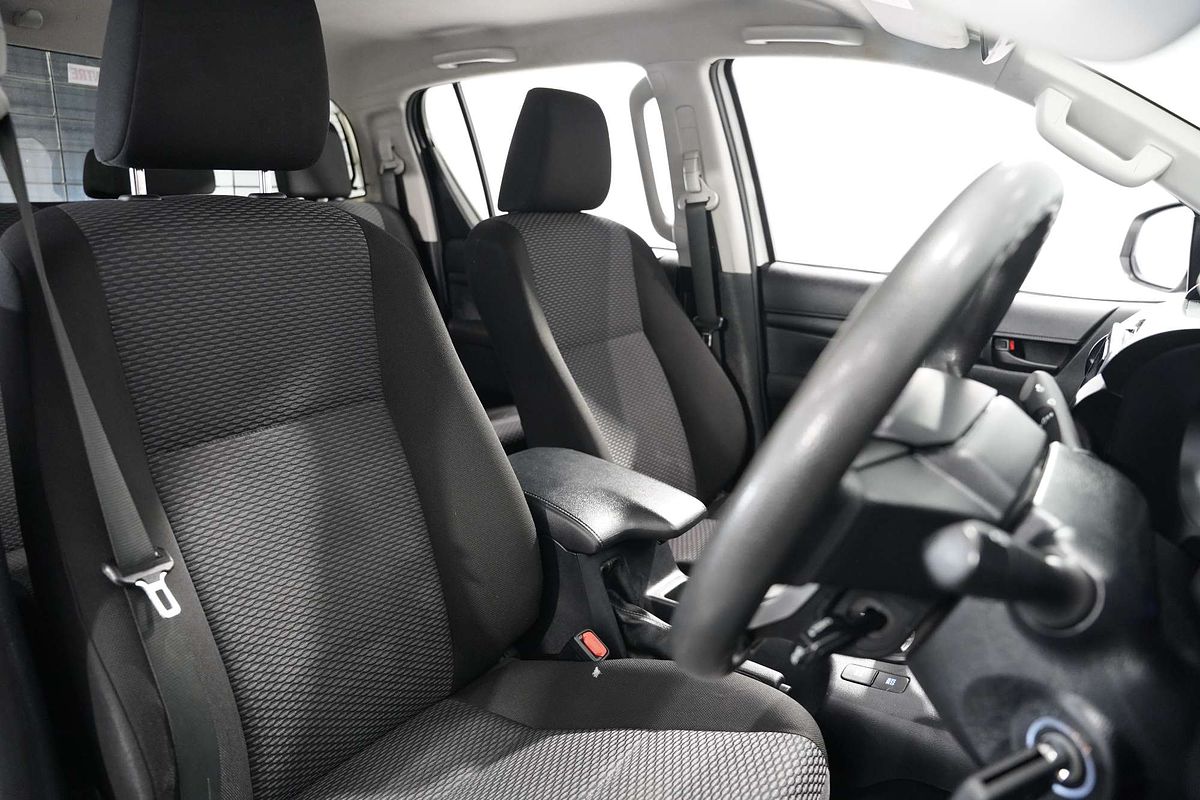 2019 Toyota Hilux Workmate GUN125R 4X4