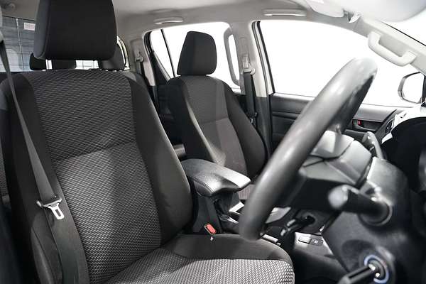 2019 Toyota Hilux Workmate GUN125R 4X4