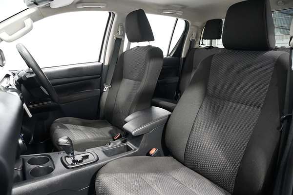2019 Toyota Hilux Workmate GUN125R 4X4