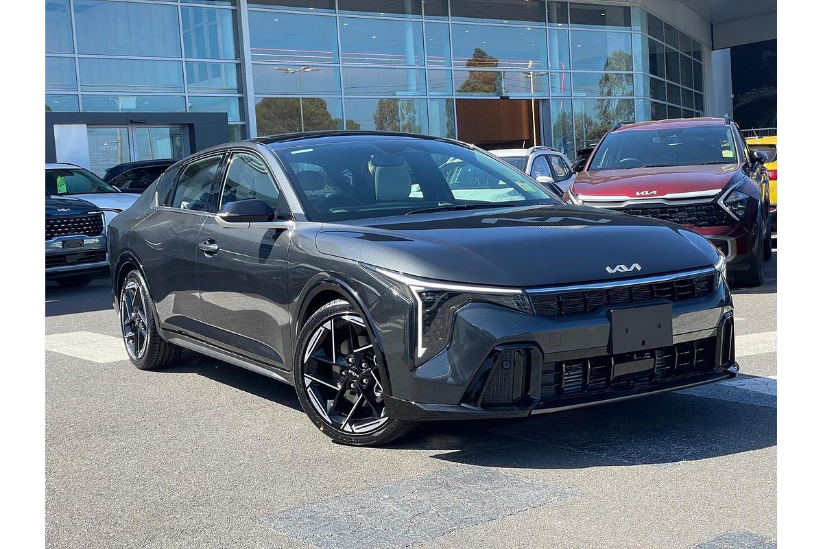 2025 Kia K4 GT-Line CL4m