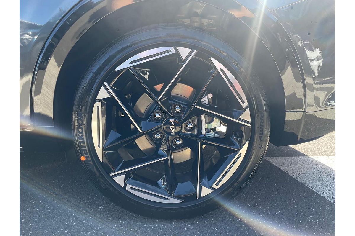 2025 Kia K4 GT-Line CL4m