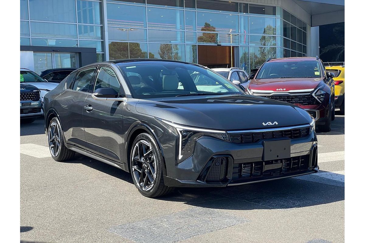 2025 Kia K4 GT-Line CL4m