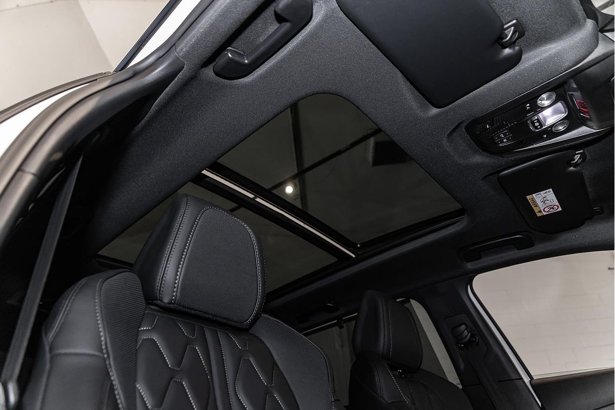 2023 Peugeot 5008 GT Sport P87