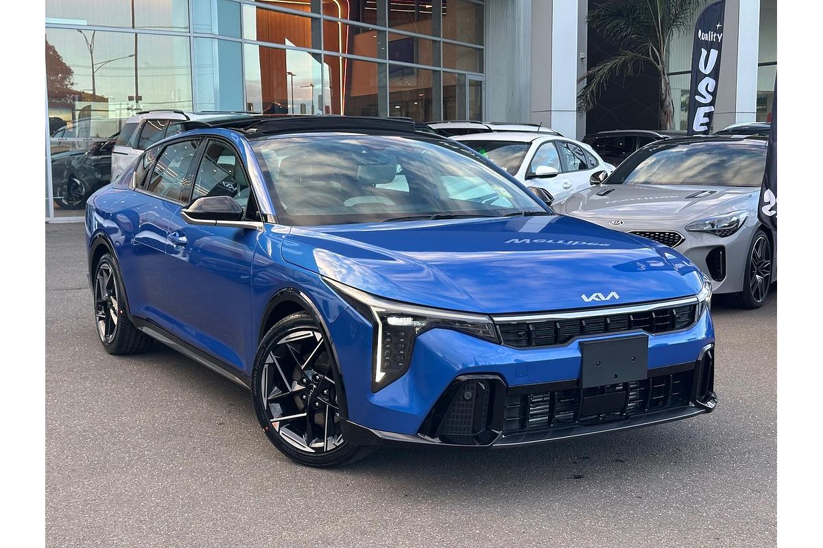 2025 Kia K4 GT-Line CL4m