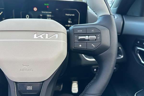 2025 Kia K4 GT-Line CL4m