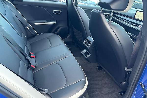 2025 Kia K4 GT-Line CL4m