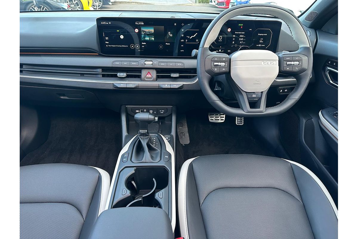 2025 Kia K4 GT-Line CL4m