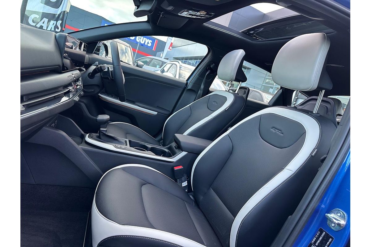 2025 Kia K4 GT-Line CL4m