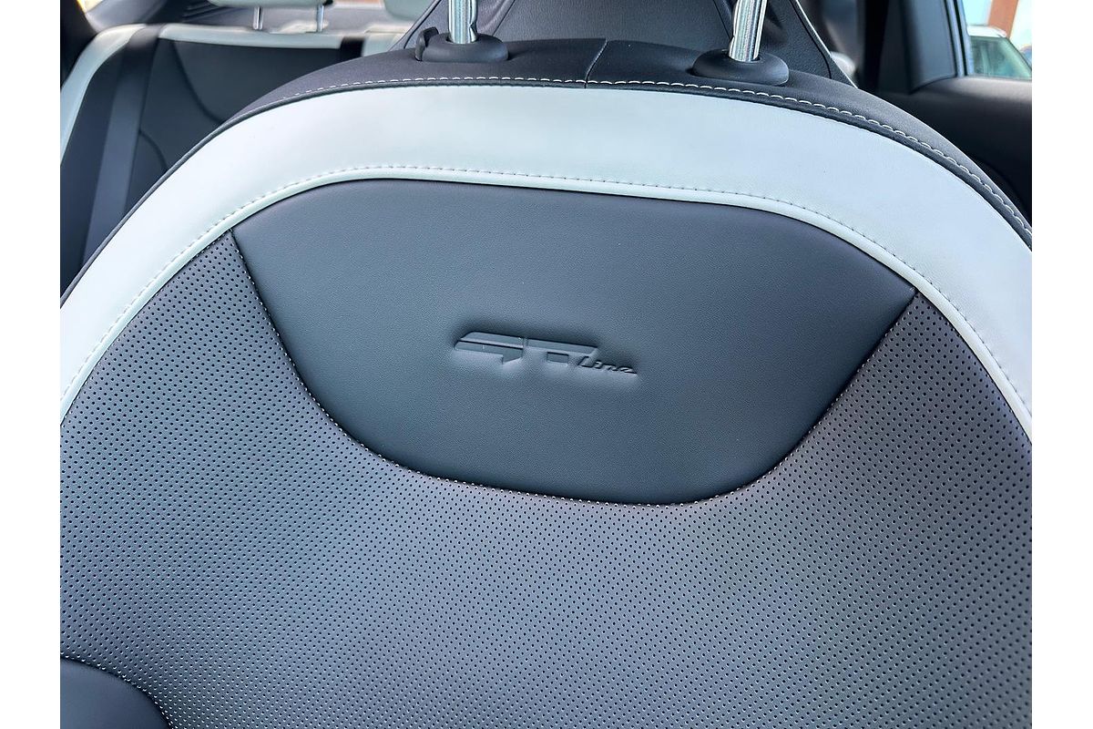 2025 Kia K4 GT-Line CL4m