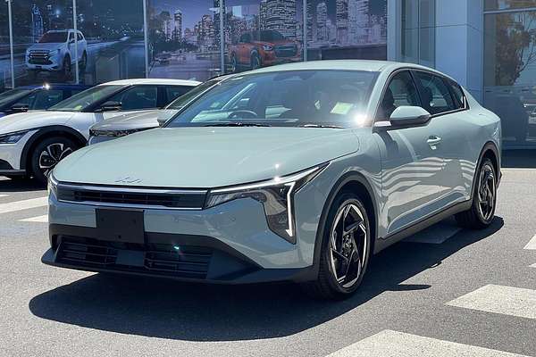 2025 Kia K4 Sport CL4m