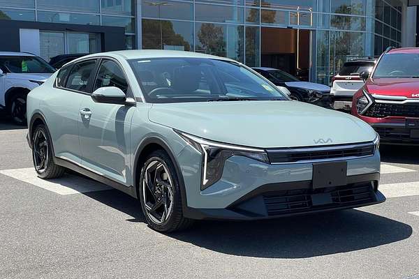 2025 Kia K4 Sport CL4m