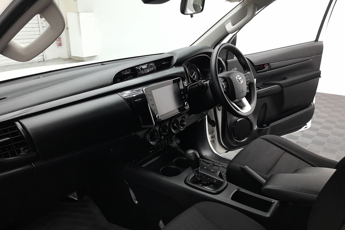 2020 Toyota Hilux SR GUN126R 4X4