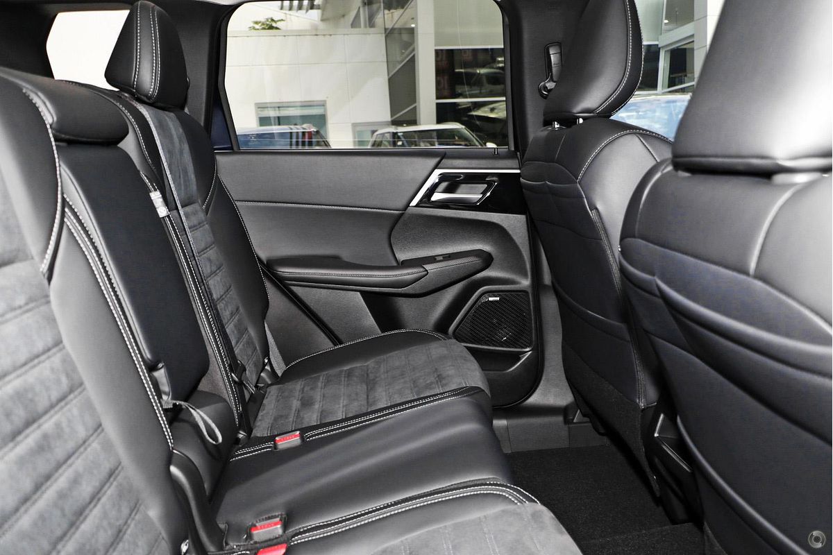 2025 Mitsubishi Outlander Aspire ZM