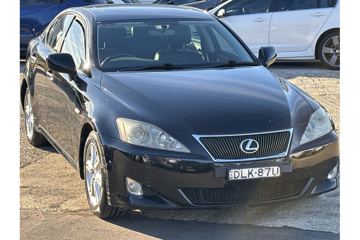 2005 Lexus IS IS250 Prestige GSE20R