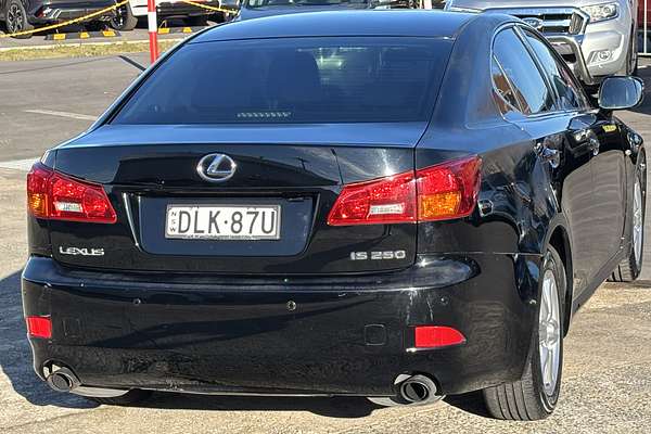 2005 Lexus IS IS250 Prestige GSE20R